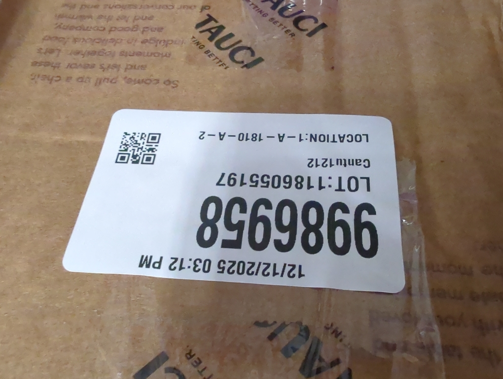 LE TAUCI Soup Bowls with Handles, 20 oz French Onion Soup Crocks, Stackable Soup Bowl Oven Safe for Chili, Beef Stew, Embossment Ceramic Bowl Set - 5.4 Inch, Set of 4, Arctic White