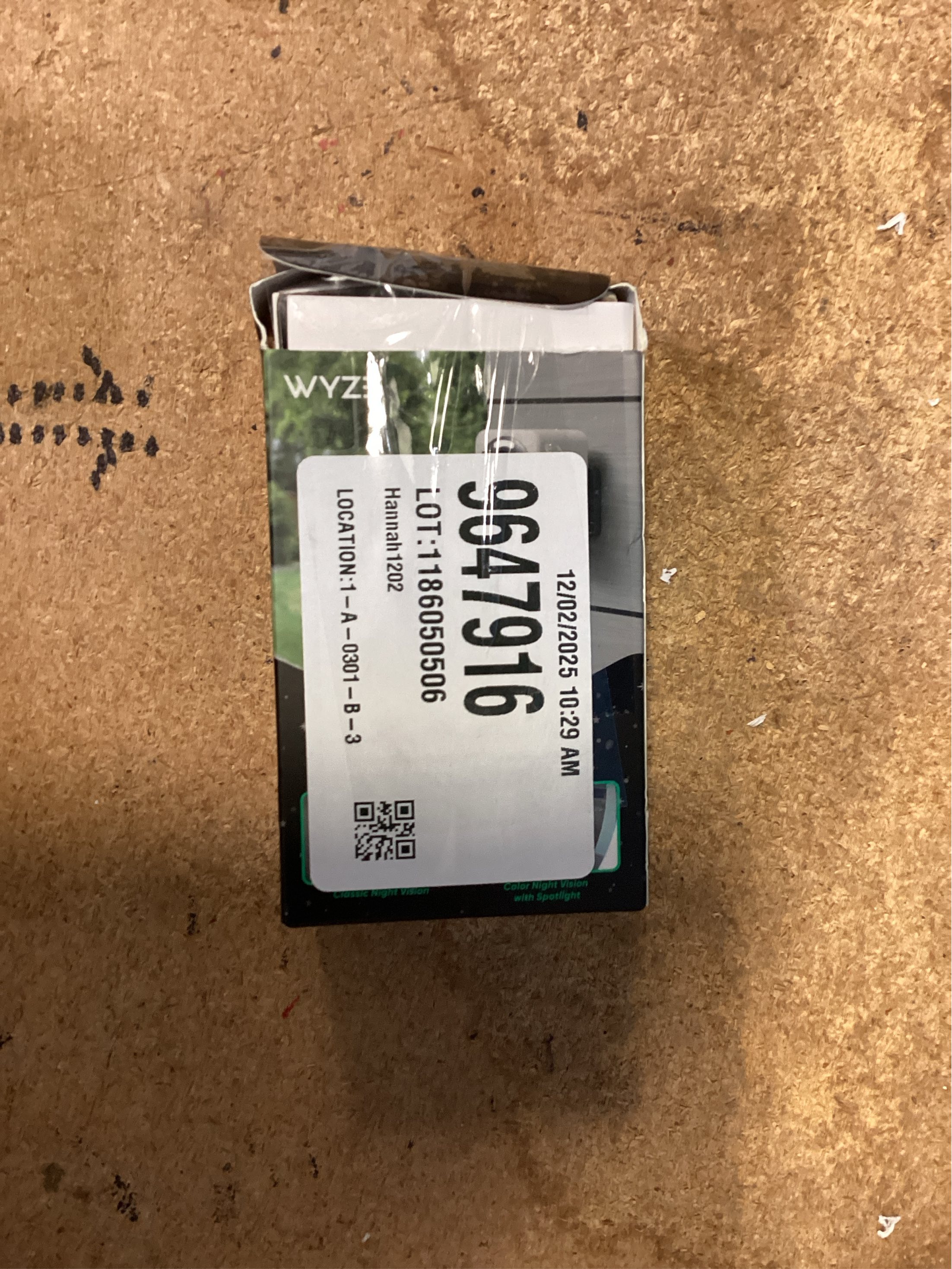 Wyze Cam V4 Plug-in Indoor and Outdoor Smart-Enabled Security Camera