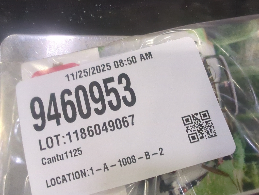 The Knot Yours Truly: Inspiration and Ideas to Personalize Your Wedding