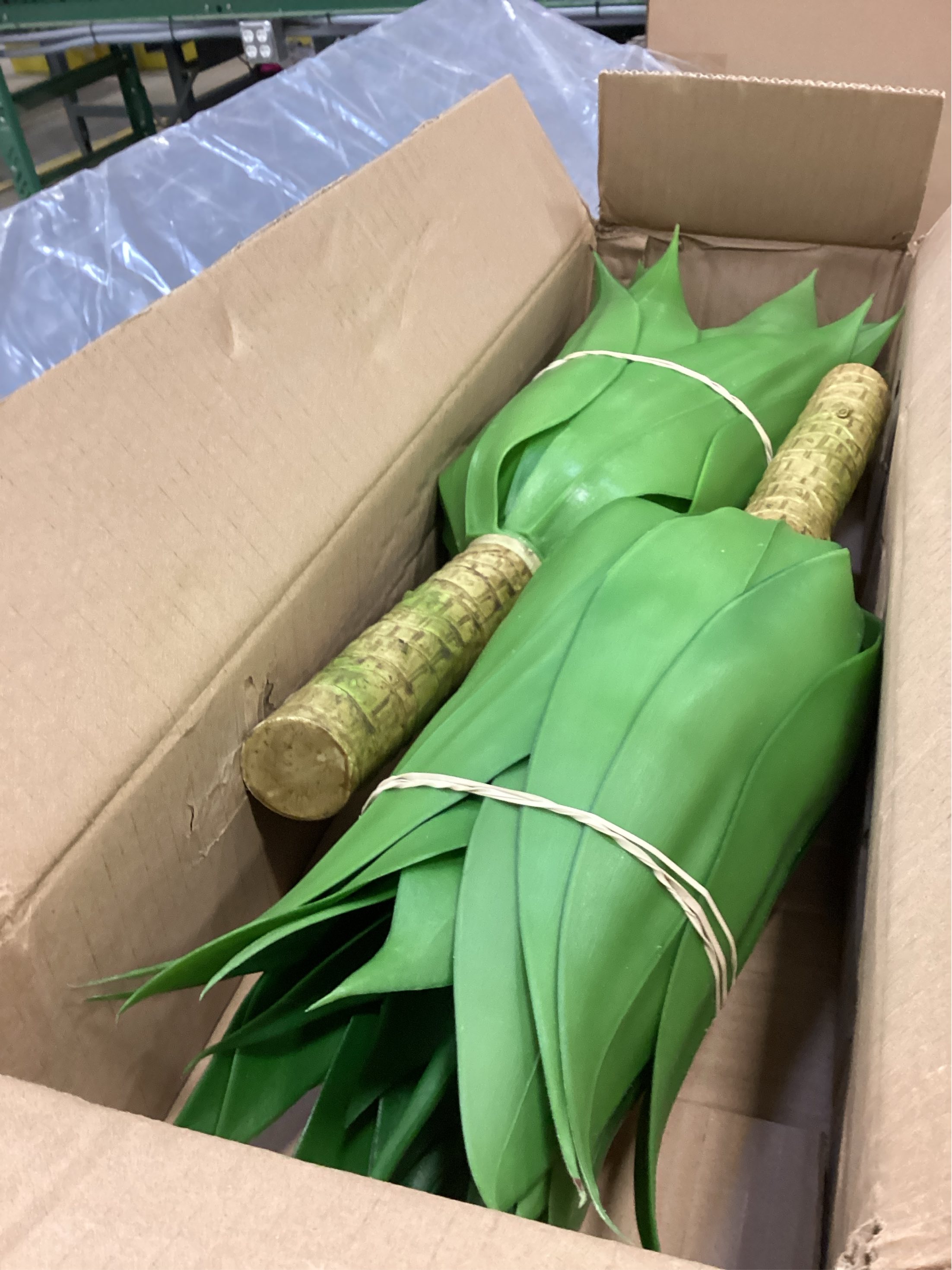 Velener 28 Inch Artificial Agave Plants Outdoor Set, Large Fake Plants Indoor for Home Decor, Realistic UV Resistant Faux Succulents Plants Without Pot, Set of 2