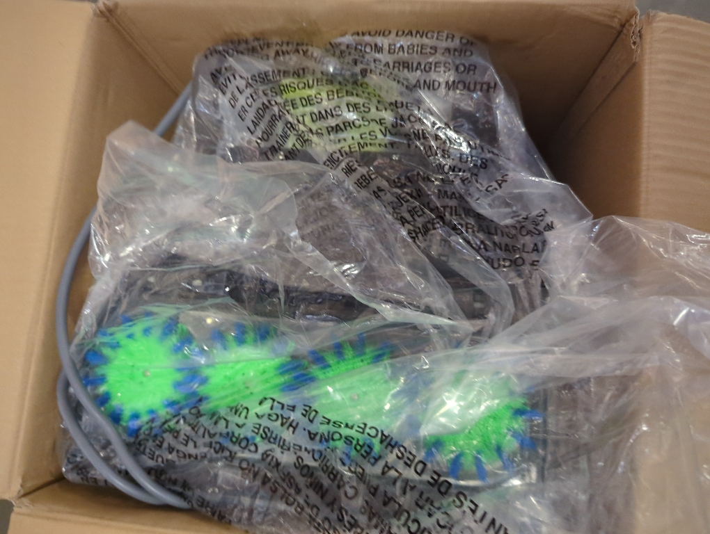 Hoover FloorMate Deluxe Hard Floor Cleaner Machine, Lightweight Cleaning Machine, Floor Scrubber with Spin Scrub Brushes, Wash and Dry Mode, Ideal for Hardwood, Vinyl, Tile, Laminate and More