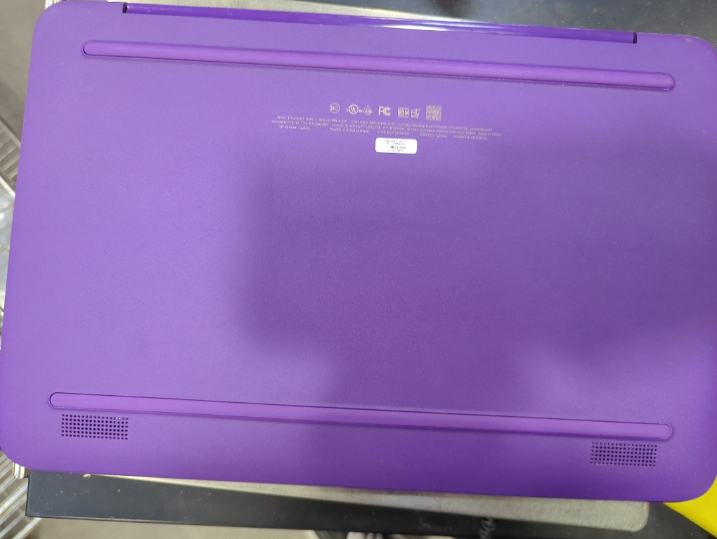 HP Stream - 14-cb106ca With Charger