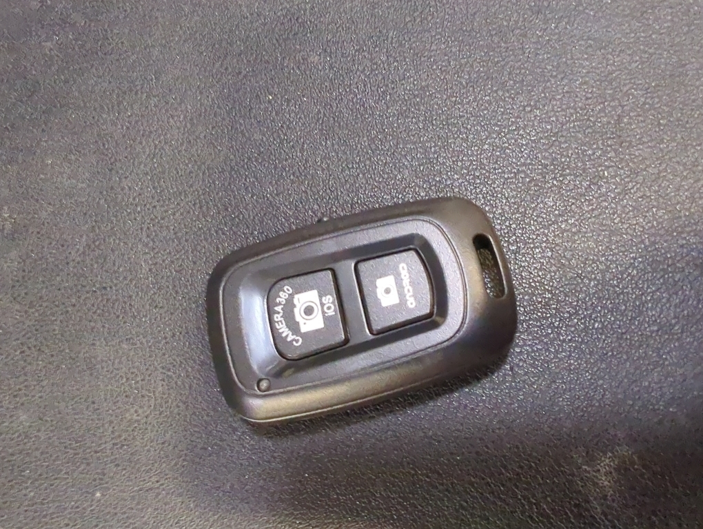 Universal Replacement Housing Case for Wireless Selfie Remote Shutter Devices with Customizable Color Options