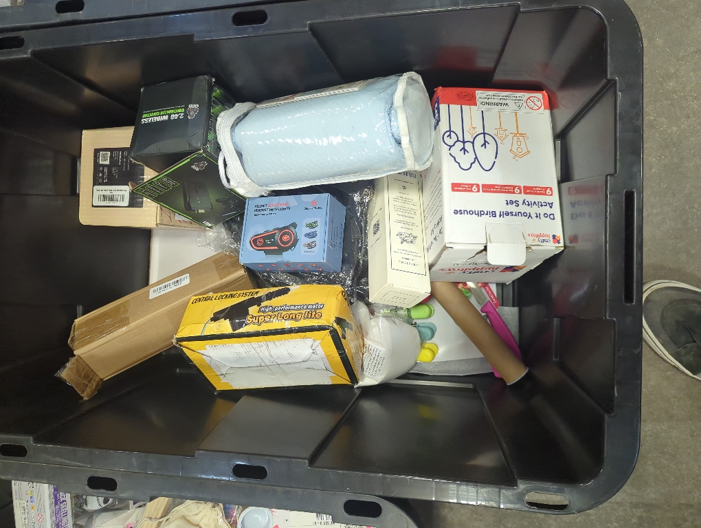 12701784 Mystery Box