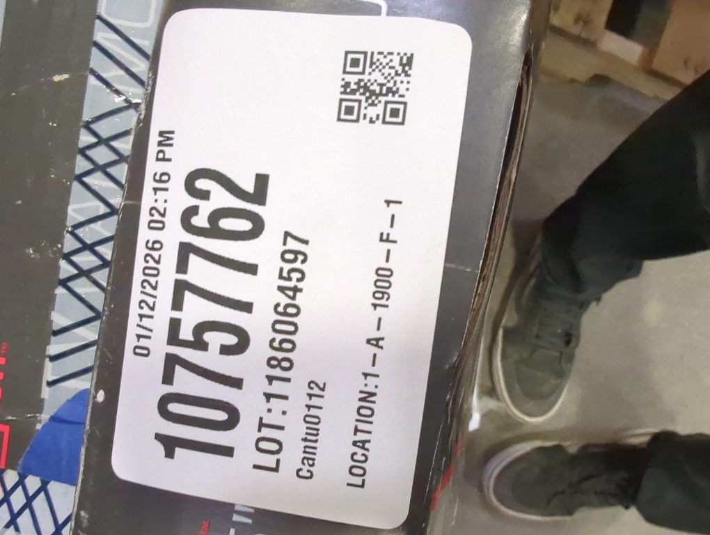 Rocketfish Tilting TV Wall Mount for 32–90 TVs - Wall Mount Bracket for TV - Full Motion Mount with Fingertip Tilt Technology - Mounting Bracket for Home Entertainment - Black