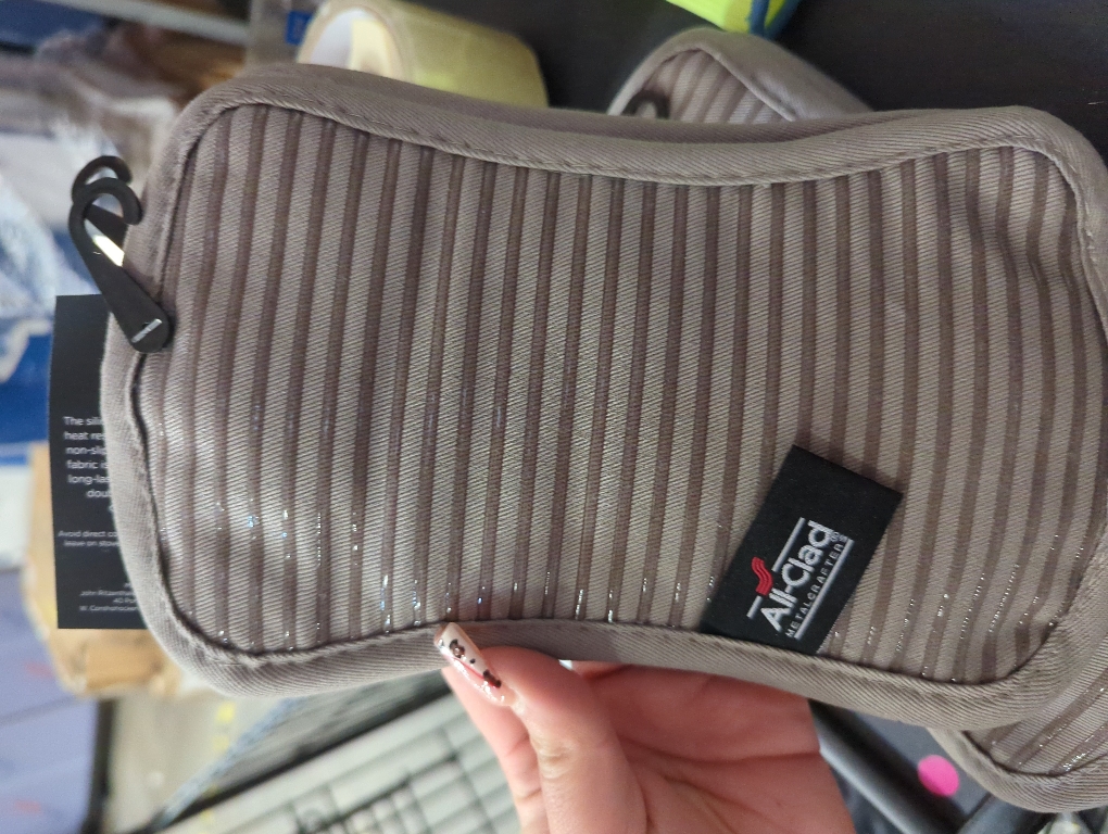 All-Clad Premium Pot Holder, 2 Piece, Titanium