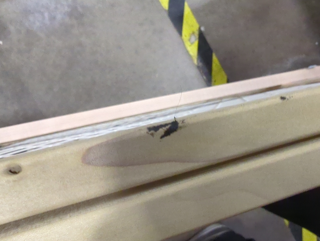 Toddleroo by North States - Diamond Mesh Wooden Baby Gate: Pressure Mounted Baby Gate for Doorways - Adjustable 26.5 to 42 Inches Wide - 23 Inches Tall