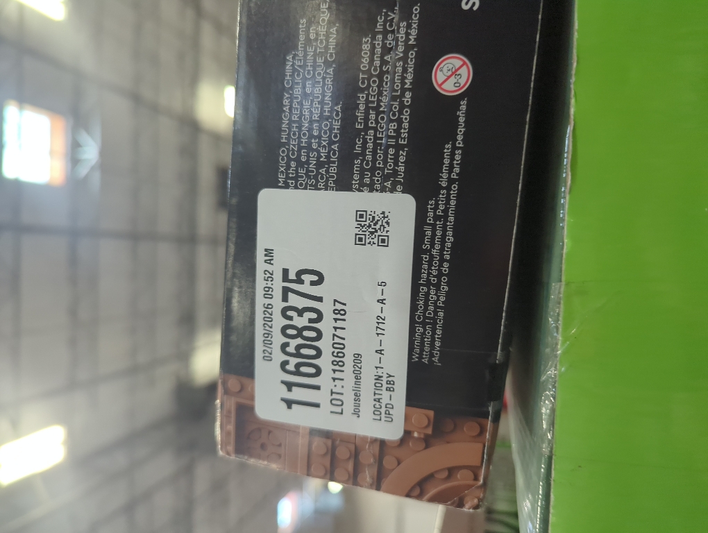 LEGO Icons Retro Radio 10334 Building Kit (906 Pieces)