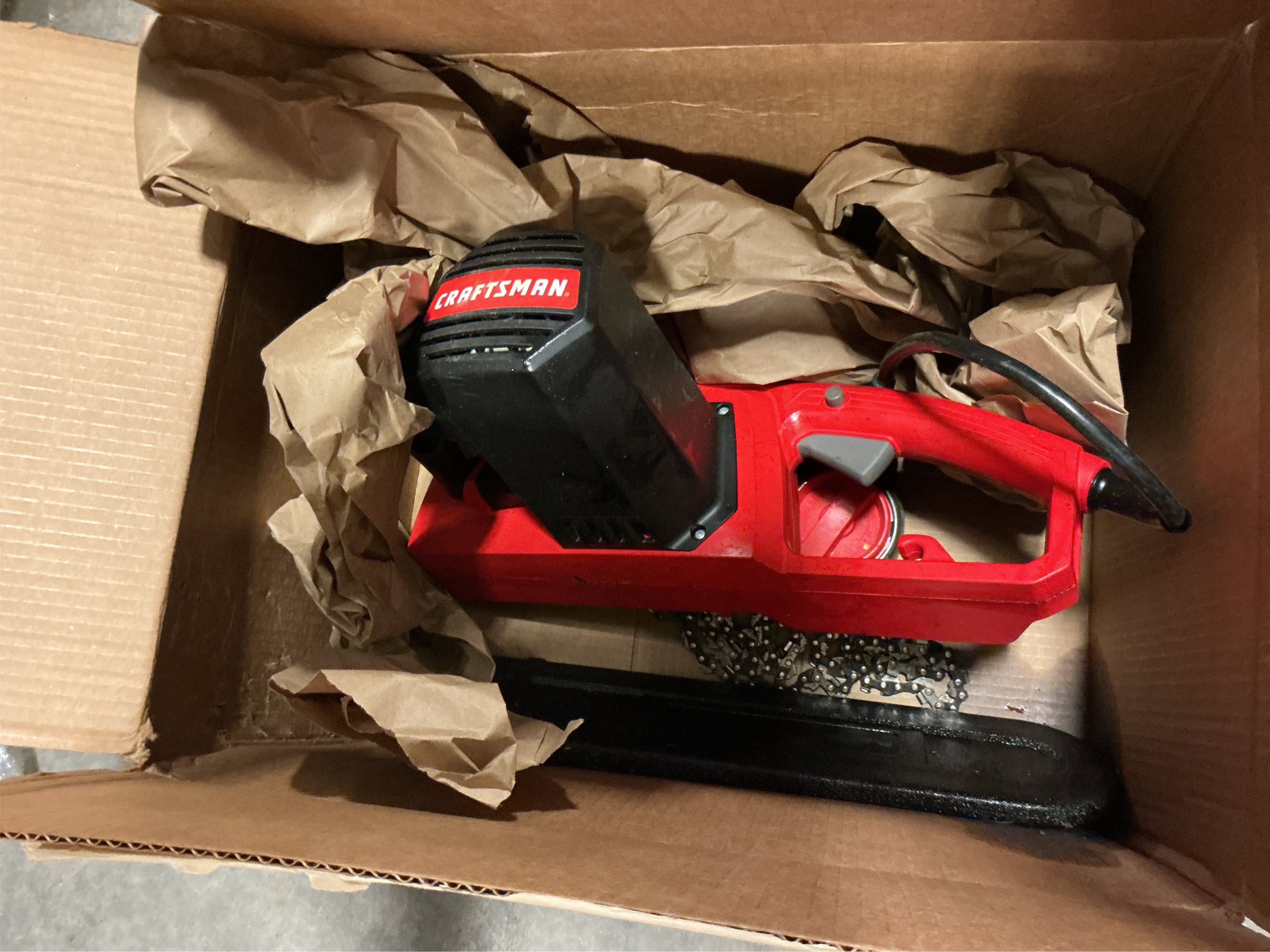 Craftsman CMECS600 16 in. Electric Chainsaw