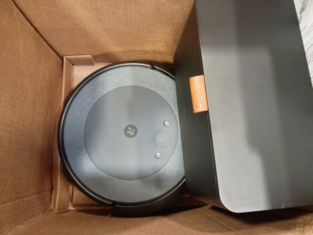 iRobot Roomba Combo i5  Self-Emptying Robot Vacuum and Mop, Clean by Room with Smart Mapping, Empties Itself for Up to 60 Days, Works with Alexa, Personalized Cleaning OS