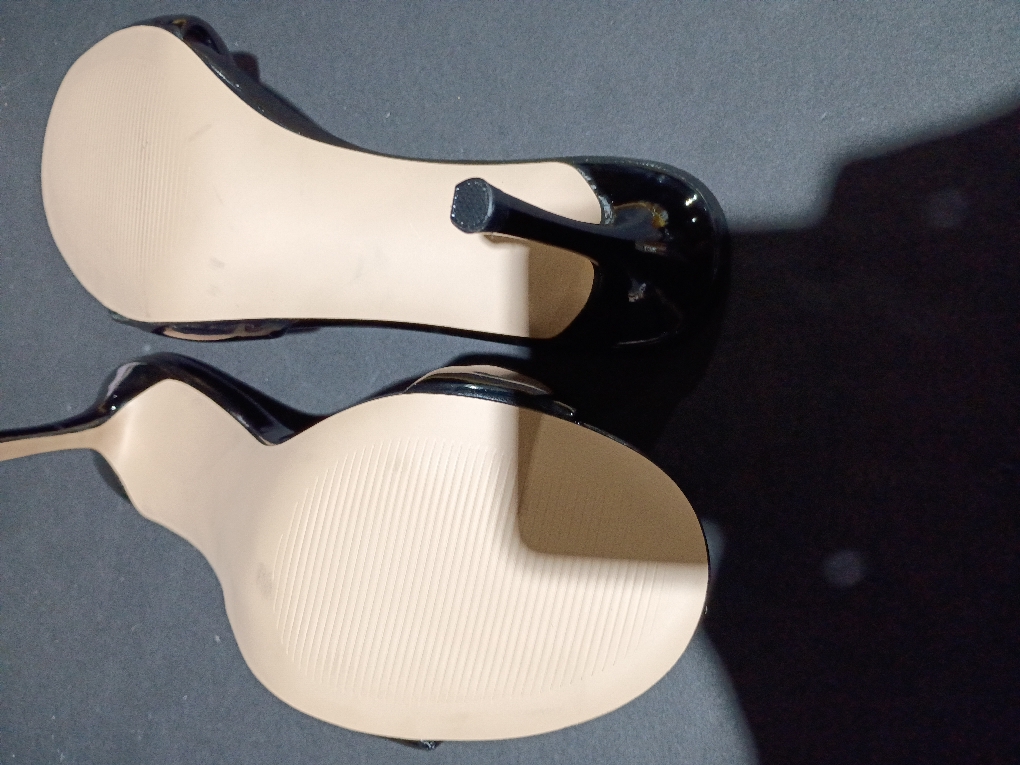 Steve Madden Women's Perri (See the picture for the size ) (black)