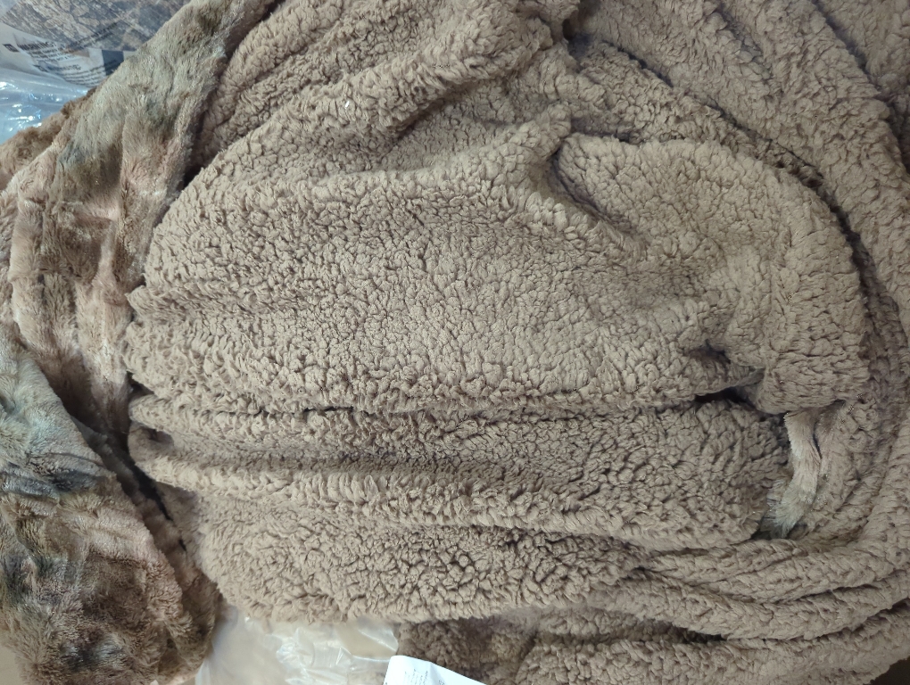 Bedsure GentleSoft Sherpa Fluffy Throw Blanket - Fleece Warm and Cozy Throw for Women Gift, Plush & Fuzzy Faux Fur Blanket for Couch, Sofa and Bed Decor, Tie Dye Design, Brown,