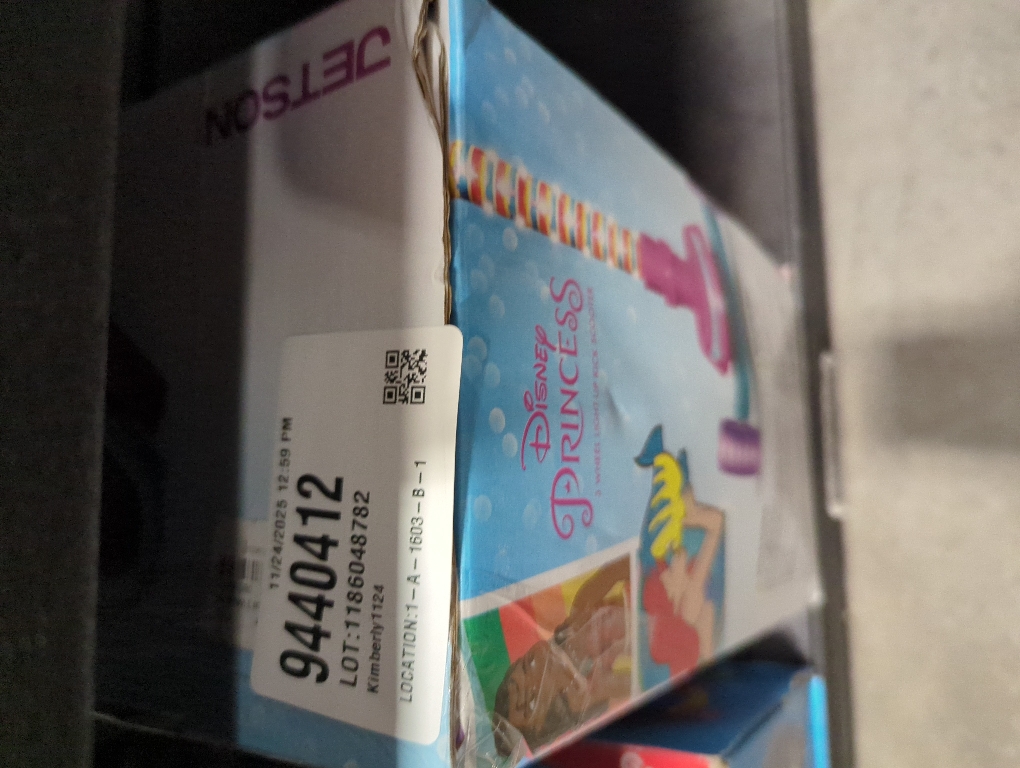 Jetson Disney Princess 3 Wheel Kick Scooter - Pink