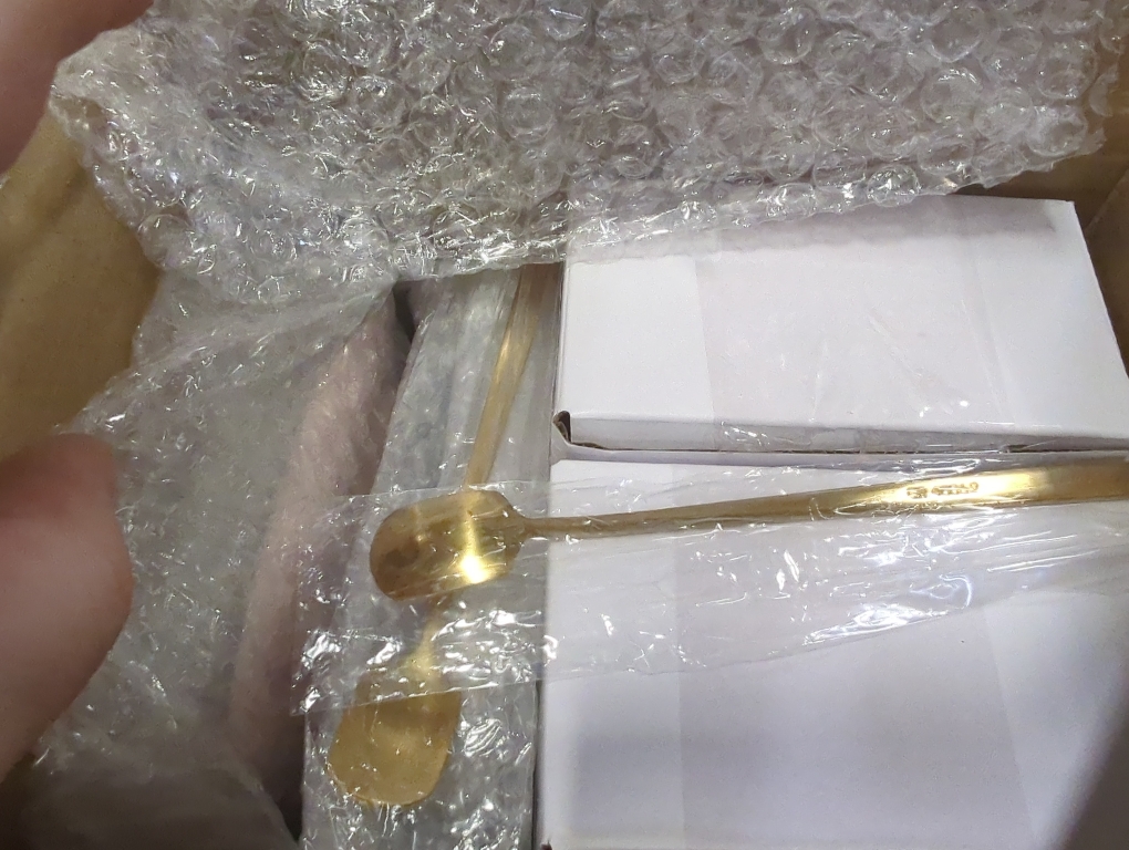 Sliner Set of  4 Size 10oz Coffee Mug Handbag Shaped Ceramic Tea Cup with Saucer Spoon 10 Oz/ 310 ml Purse Gift Mug for Office Home Coffee Tea Hot Chocolate Cappuccino(Classic)