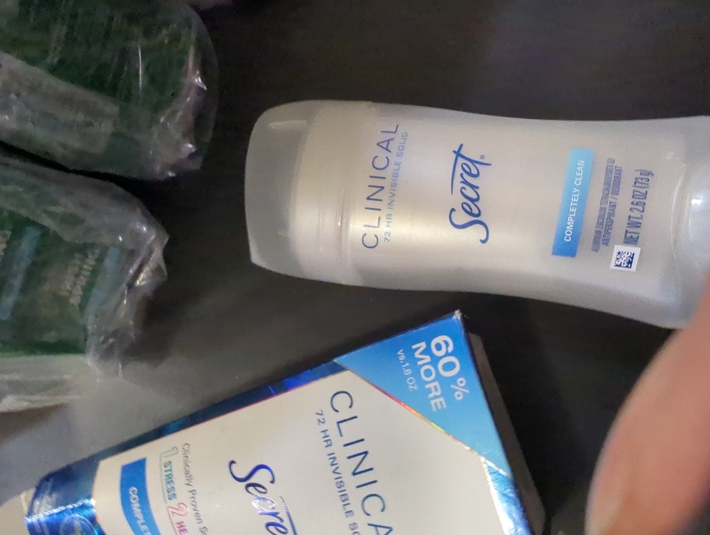 Secret Clinical Strength Completely Clean Invisible Solid Antiperspirant & Deodorant for women - 2.6oz