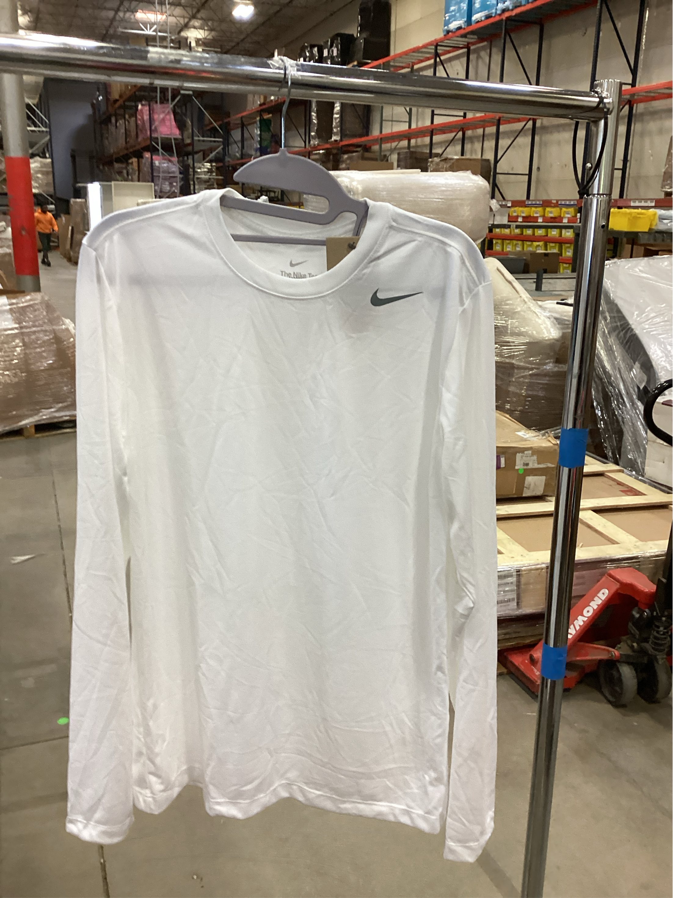 SIZE SMALL Nike Men's Team Legend Long Sleeve Tee Shirt-White