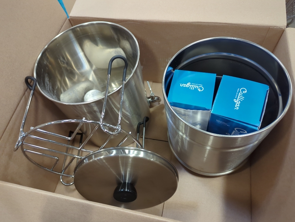 Culligan MaxClear 3 Gallon Gravity Water Filter System, Brushed Stainless-Steel Countertop Water Filter NSF/ANSI Certified to Reduce Microplastics, Lead & Total PFAS, with 3 Ceramic Filters