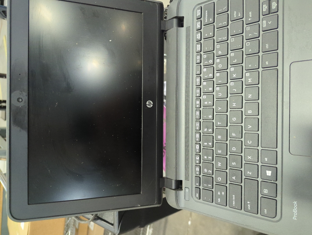 HP ProBook 11 G1 With Charger