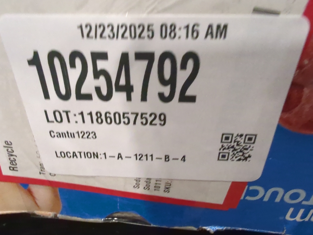 SodaStream  Fizzi One Touch Sparkling Water Maker Kit