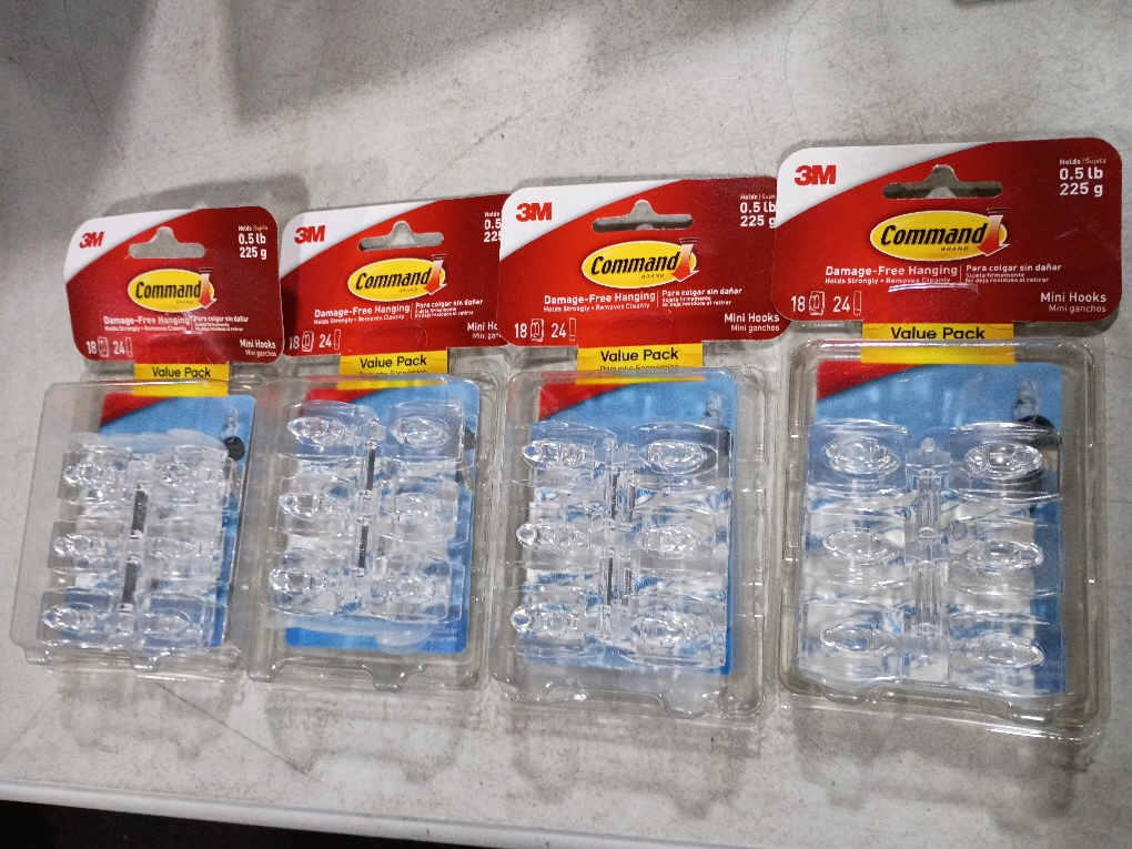 3M Command Mini Plastic Hook 1.08 in. L 1 pk (4)