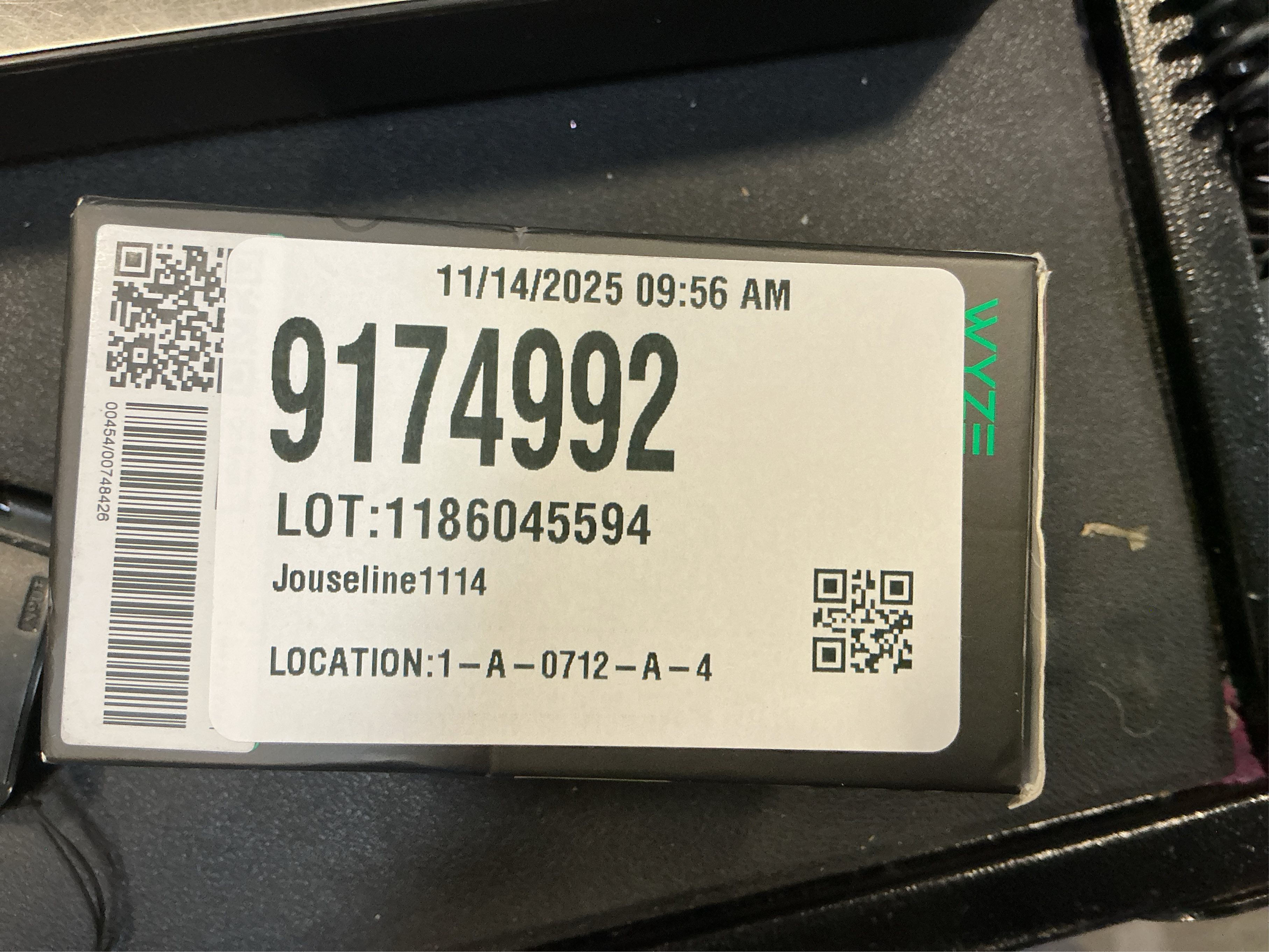 Wyze Cam V4 Plug-in Indoor and Outdoor Smart-Enabled Security Camera