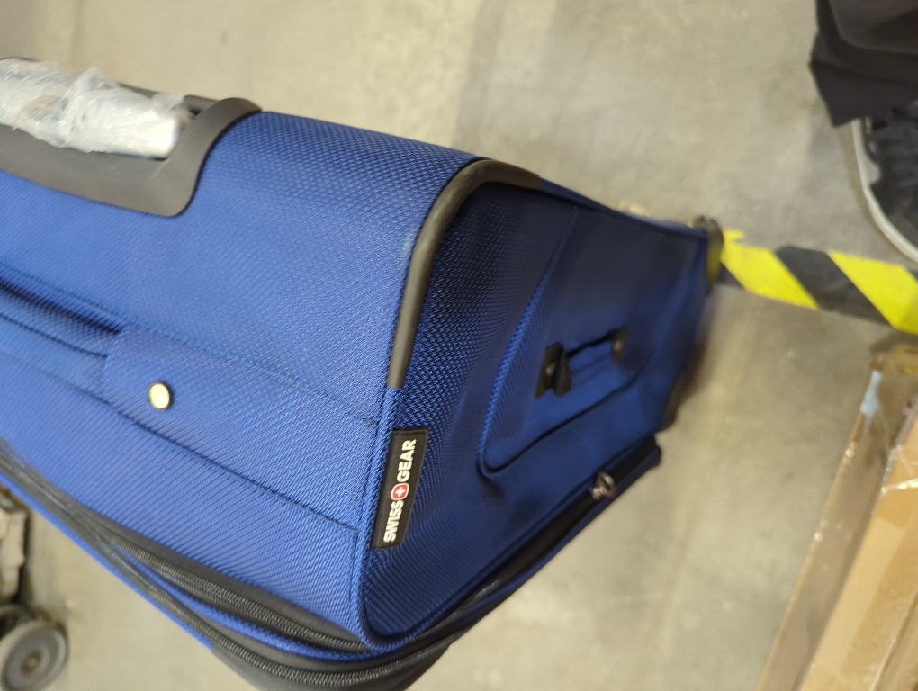 SwissGear Sion Softside Expandable Luggage, Blue, Checked-Large 29-Inch