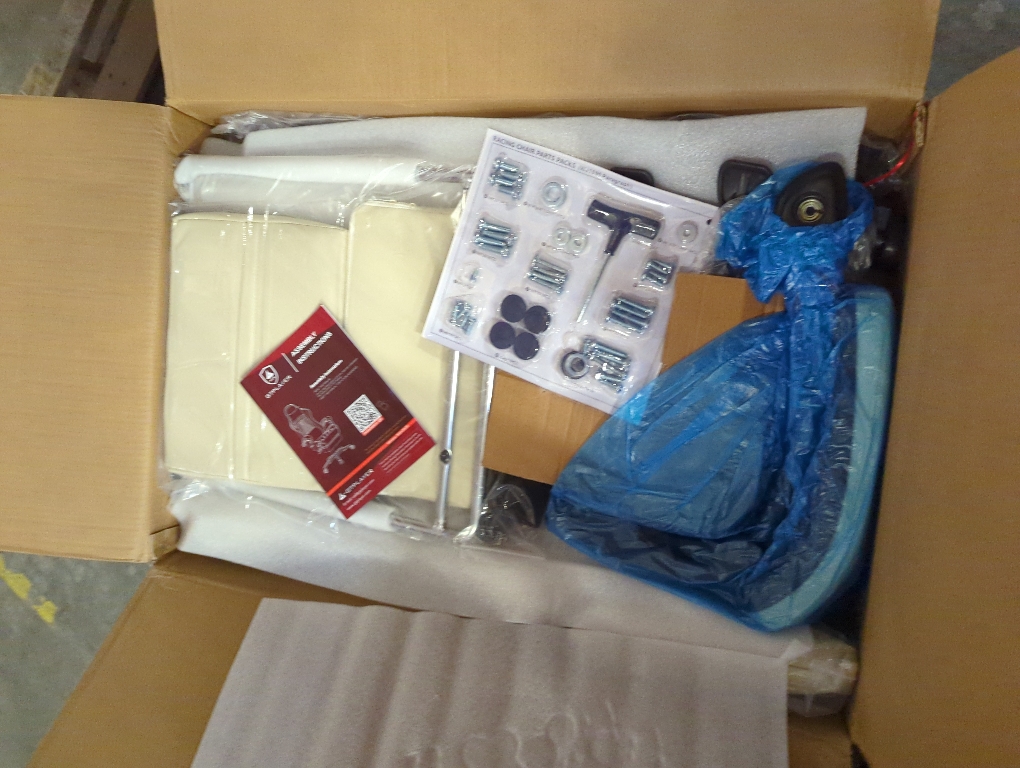 GTPLAYER Gaming Chair, Computer Office Chair with Pocket Spring Cushion, Linkage Armrests and Footrest, High Back Ergonomic Computer Chair with Lumbar Support Task Chair with Footrest