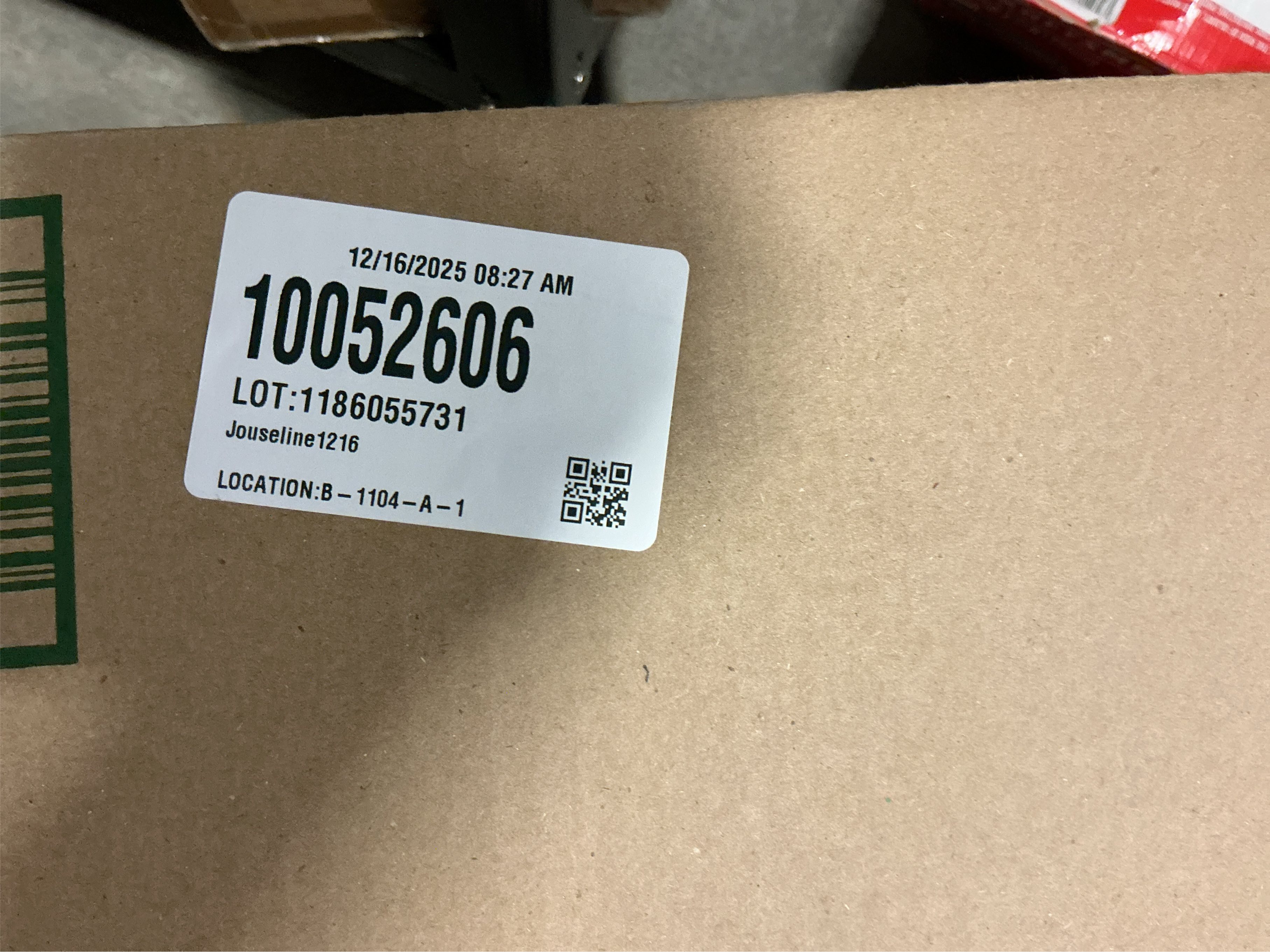 Super king plus 325 x 305 cm Wonderful Luxury Velvet Quilt - Striped Channel Stitch Beige Quilt King, Soft Corduroy Lightweight Comforter, Pet-Friendly, Tear-Resistant, Bedspread Coverlet Bedding Set for All Season