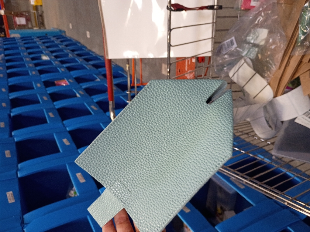 Carrot’s Den PU Leather Tissue Box Cover Holder, Bathroom Decor, Light Blue | Faux leather square holder fits standard facial tissue boxes. Decorative aesthetic accent for office desk, guest bedroom.