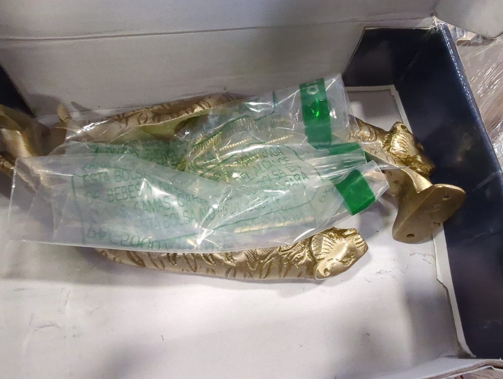 Size 7.5 Esplanade - Jaguar/Tiger - Brass Door Handles | Home Decor | Door Decor | Door Pull | Door Accessories | Door Handle Sets - 7.5 Inches