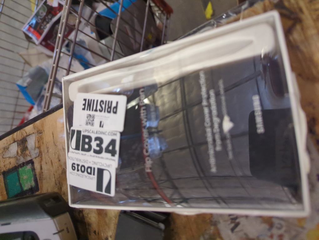 Samsung EF-FF92P - Flip cover for cell phone - black - for Galaxy Z Fold3 5G