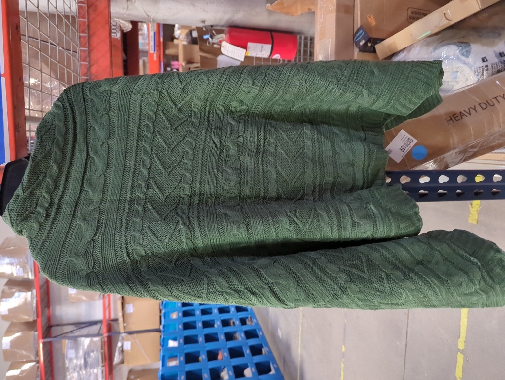 Aormenzy Green Cable Knit Throw Blankets for Couch Bed Sofa, Acrylic Knitted Blanket, Soft Cozy Throw Blanket, 50 x 60