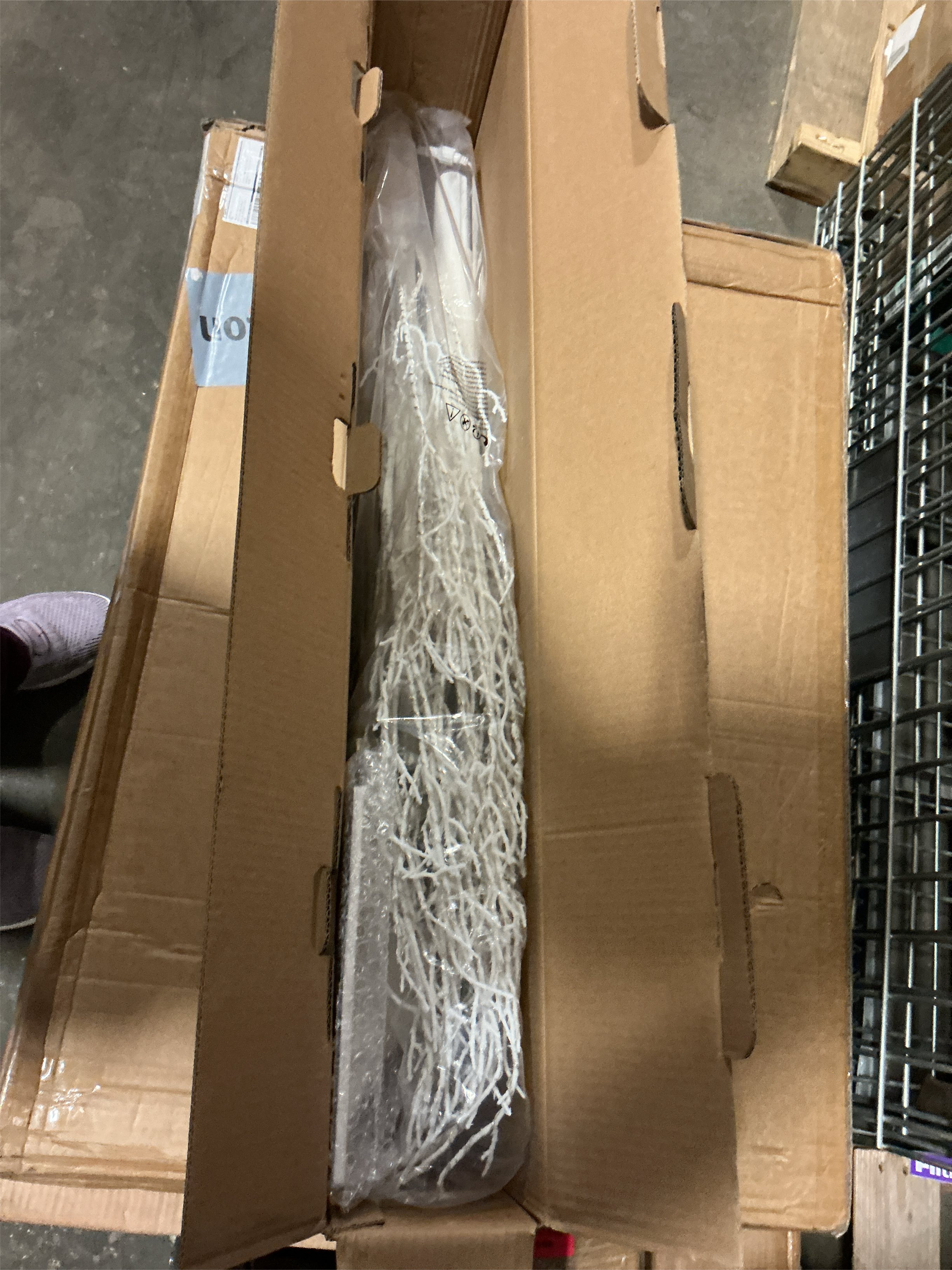 LITBLOOM Pre Lit White Tree 6FT 690 Fairy Lights Plug in,Twig Tree with Lights for Home Living Room Christmas Easter Decoration Indoor Outdoor