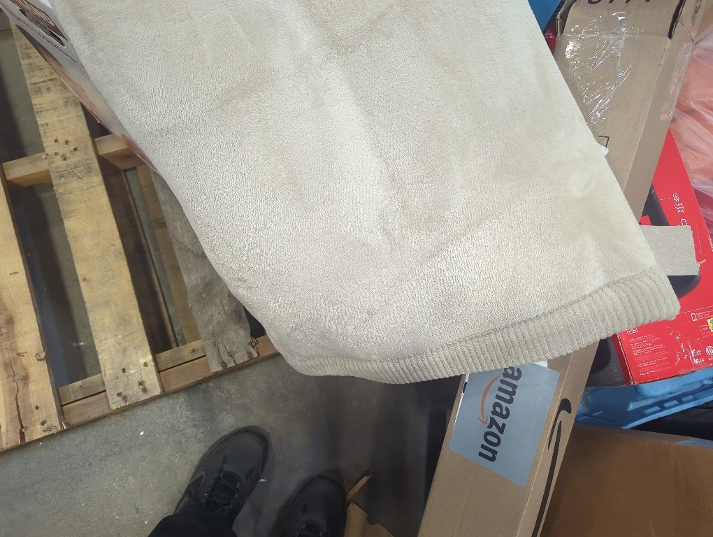 Size medium Color beige area rug