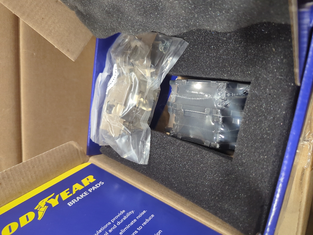 Set of 2 Goodyear Brakes PRK91866R | Rear Premium Brake Kit with Pair (2) of AntiOx Coated Brake Rotors and Ceramic Brake Pads fits Lexus HS250h 12-10; Toyota RAV4 18-06