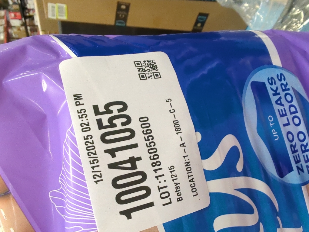 Always Discreet Incontinence Underwear for Women Maximum Absorbency, S/M, 42 Count (Packaging May Vary)