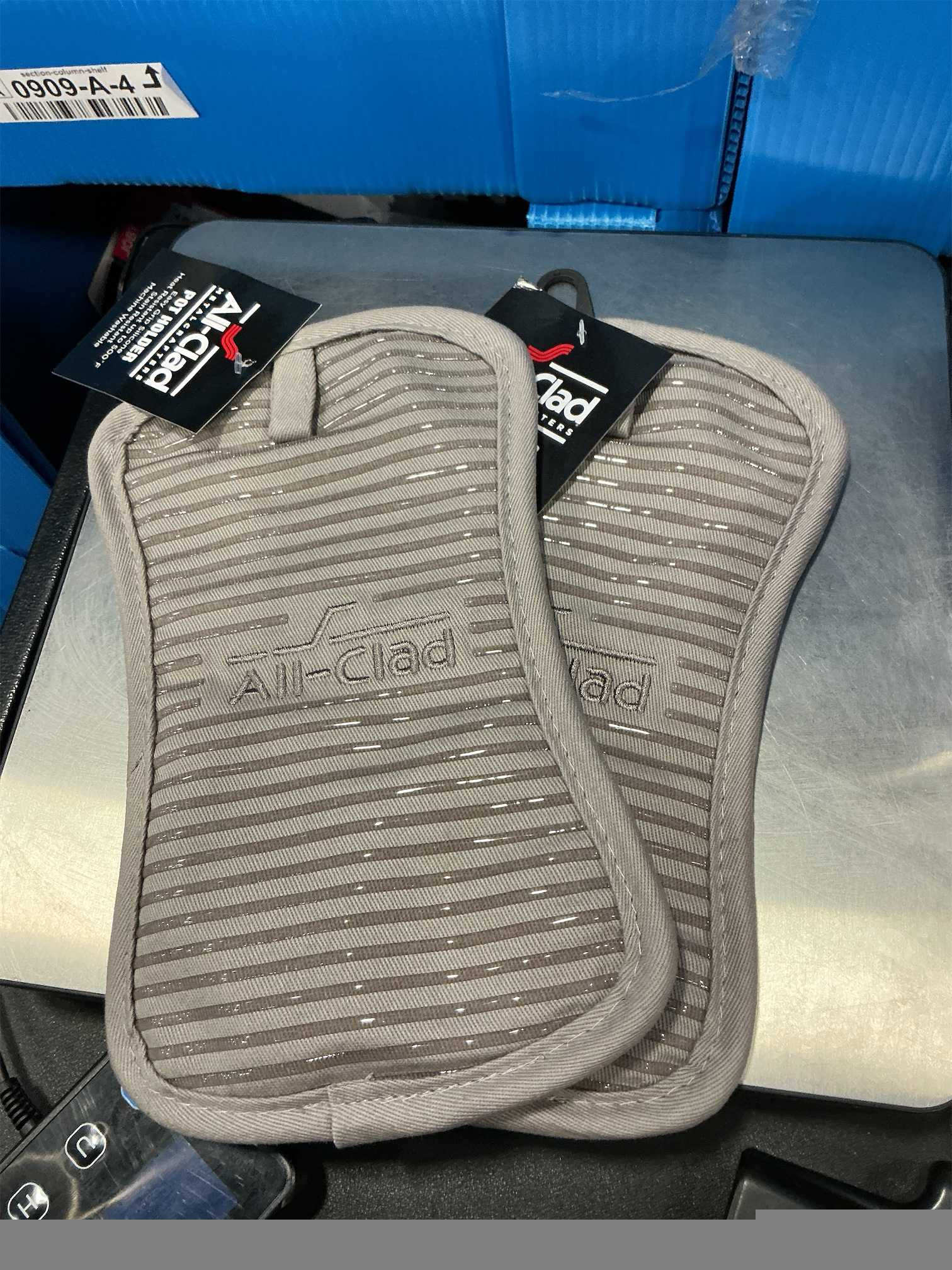 All-Clad Premium Pot Holder & Hot Pad: Heat Resistant up to 500 Degrees - 100% Cotton, 10x6.25 Hot Pad for Kitchen and Barbeque, 2-Pack, Mushroom