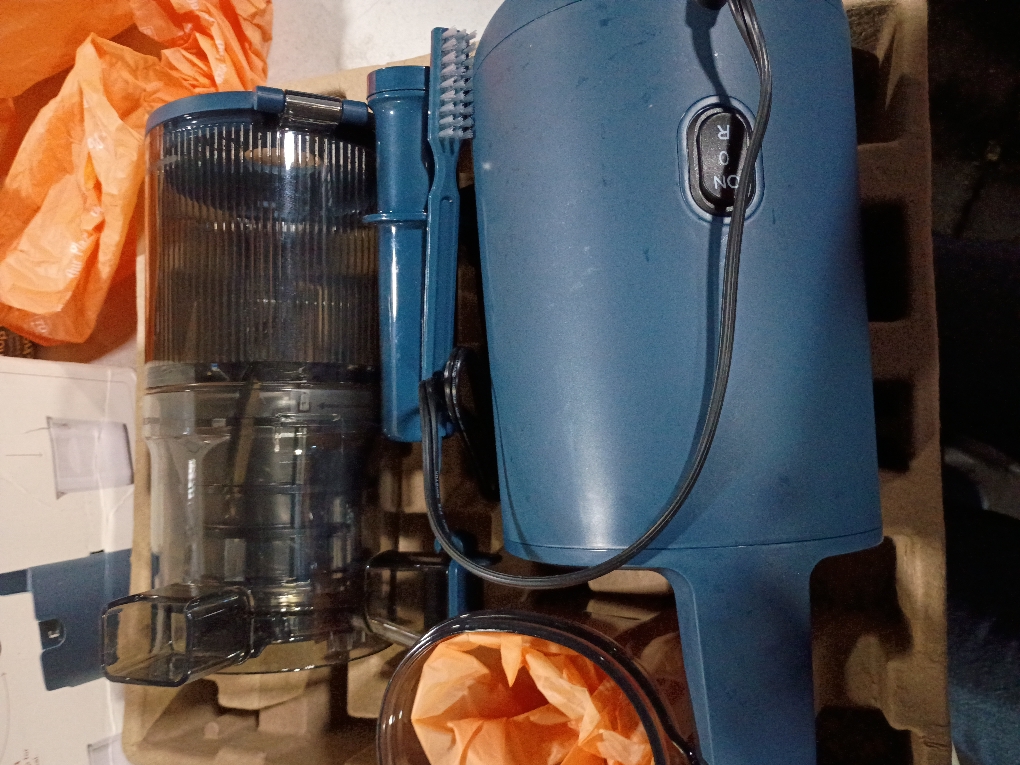 Our Place Cold Press Batch Juicer, Blue