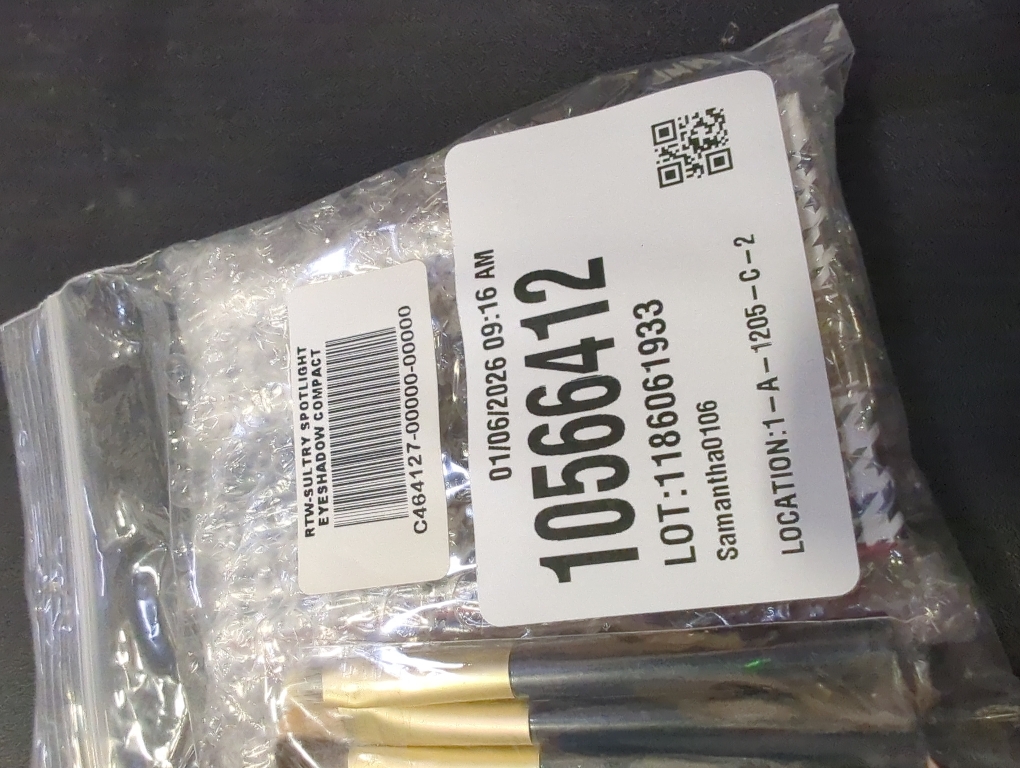 Ready to Wear New York Spotlight Eyeshadow Collection Sultry pallette