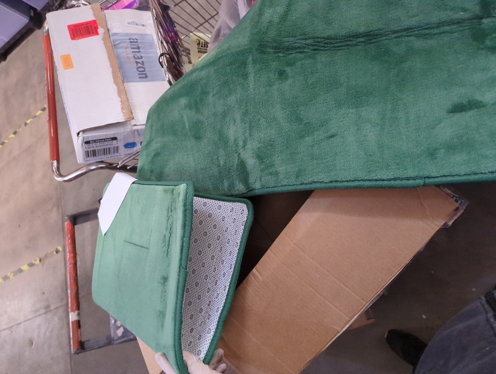 Clara Clark Bathroom Rugs, Ultra Soft Plush Bath Mat for Bathroom, Non-Slip, Velvet Memory Foam Set of 2 Bath Rugs, 17 x 24, Solid Hunter Green