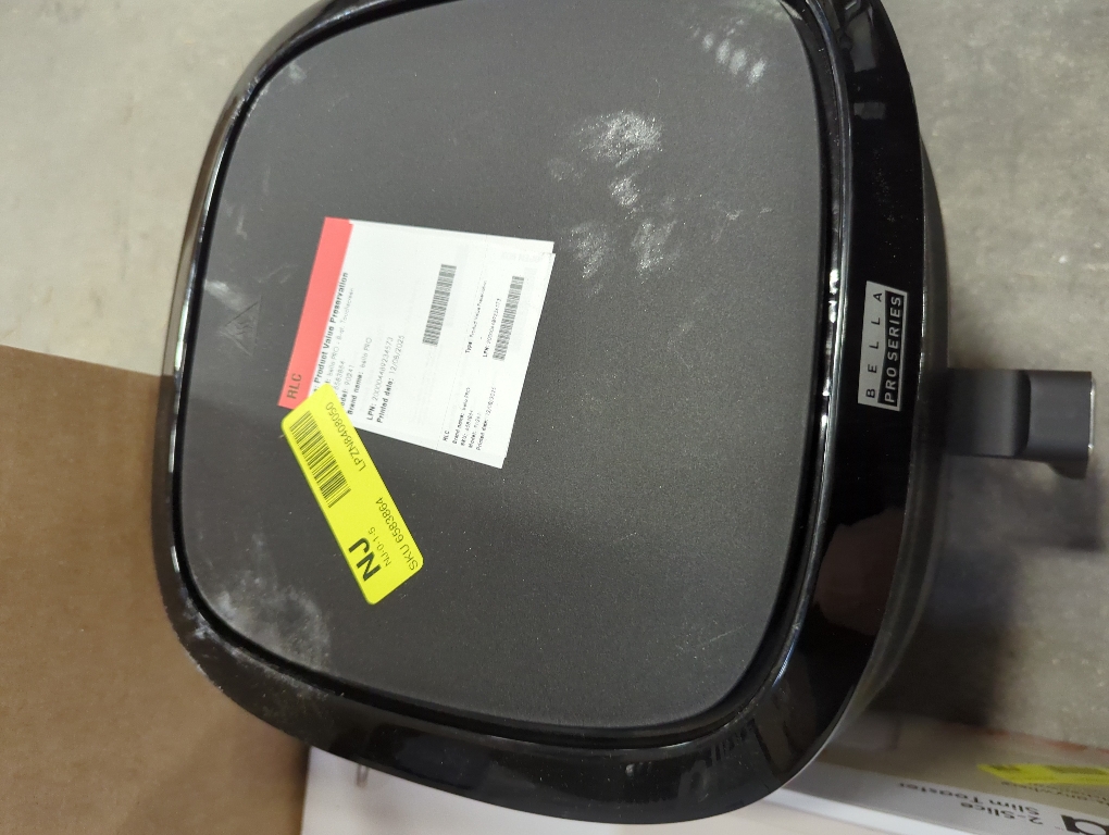 bella PRO - 8-qt. Touchscreen Air Fryer with Divided Basket - Matte Black