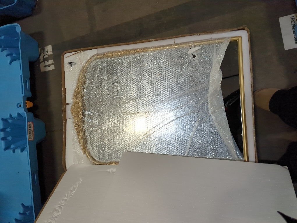 WAMIRRO Arched Gold Mirror,Gold Traditional Vintage Ornate Baroque Mirror,Antique Brass Mirrors,Wall Mounted Mirrors for Entryway/Fireplace/Living Room/Hallway/Bathroom.24“X36”Gold