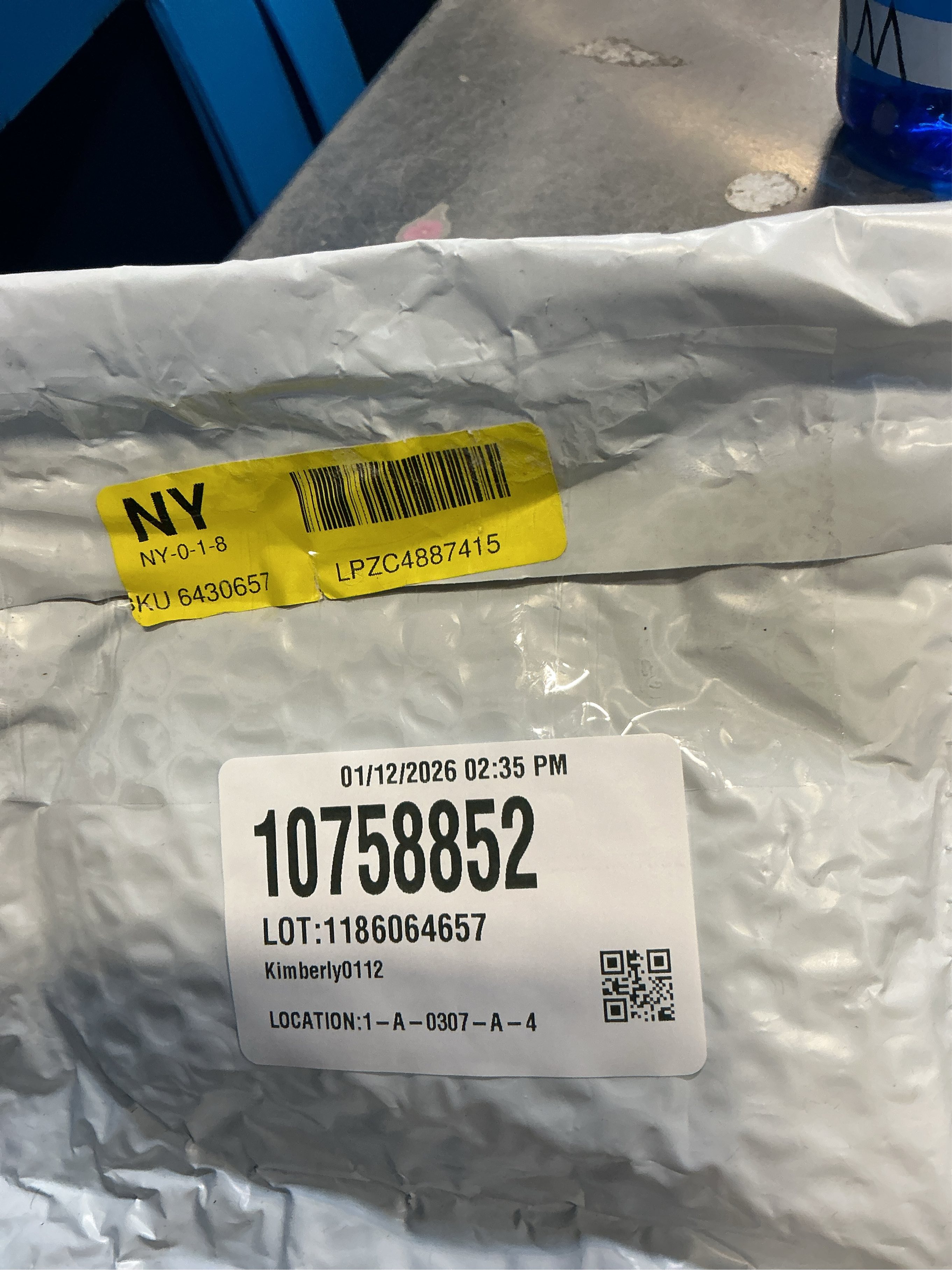 Xbox Wireless Gaming Controller (2025) – Robot White – Play on Xbox, Windows, Android, iOS, FireTV Sticks, Smart TVs, VR Headsets