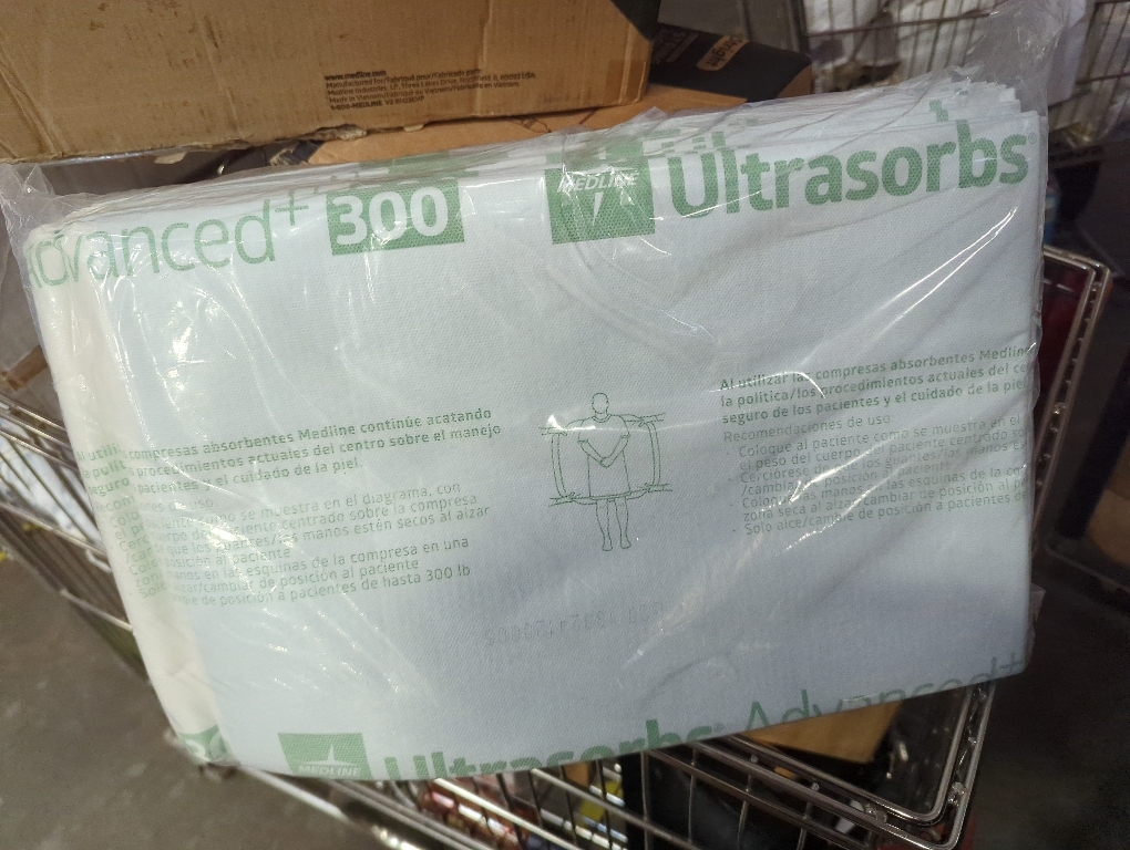 Medline Ultrasorbs Bed Pads Disposable Adult, Advanced  Ultra Thick, 30x36, 40 Count, Chucks Pads Disposable Adult, Heavy Duty Chux Pads, for Incontinence, SlipResist Technology, 300 LB Capacity