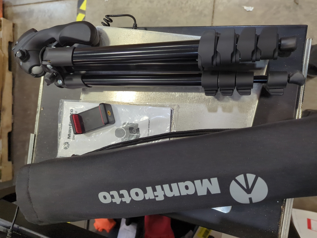 Manfrotto Compact Action Aluminum 5-Section Tripod Kit with Hybrid Head, Black (MKCOMPACTACN-BK)