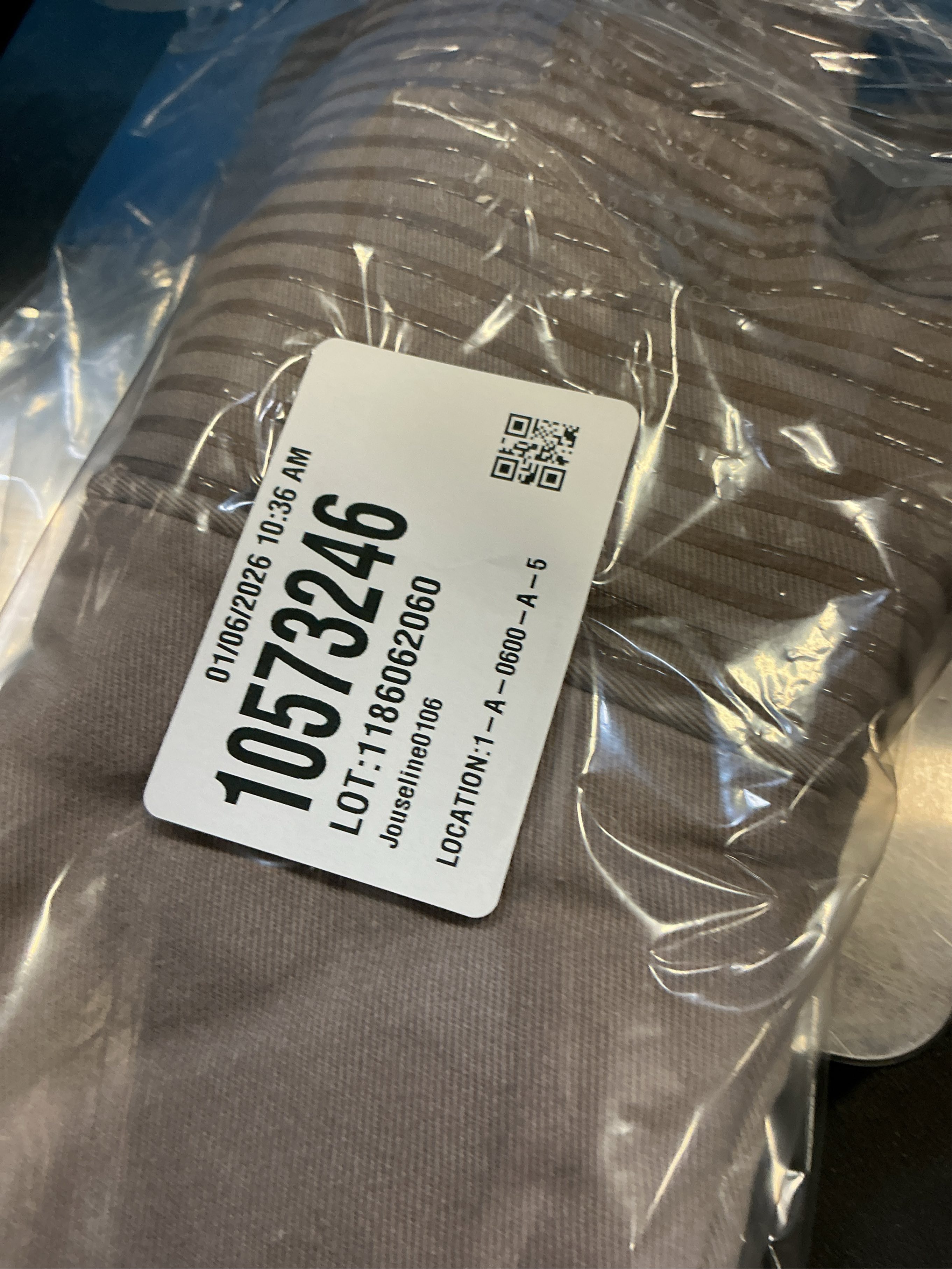 All-Clad Silicone Oven Mitts: Heat Resistant up to 500 Degrees - 100% Cotton & Silicone, 14x7 Oven Mitt for Kitchen and Barbeque, 2-Pack, Cappuccino