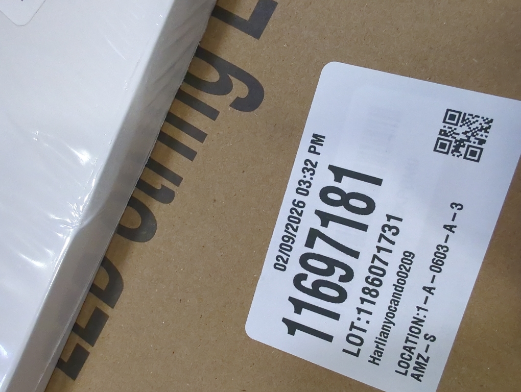 YEGUO 165ft 500 LED Blue and White Christmas Lights Outdoor Waterproof, Clear Wire String Lights Indoor Plug in, 8 Modes Clear Wire Twinkle Tree Light for Xmas Party Garden