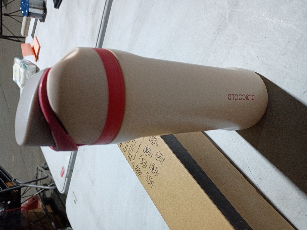 DLOCCOLD 24 oz Insulated Stainless Steel Water Bottle