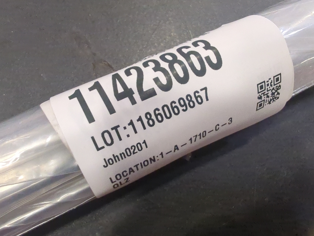 Clear Umbrella for Rain, Round Bubble Umbrella for Wedding, With Wide Coverage , Auto Open, Strong Fiberglass Frame, Steel Shaft, Spoke Protectors for Safety