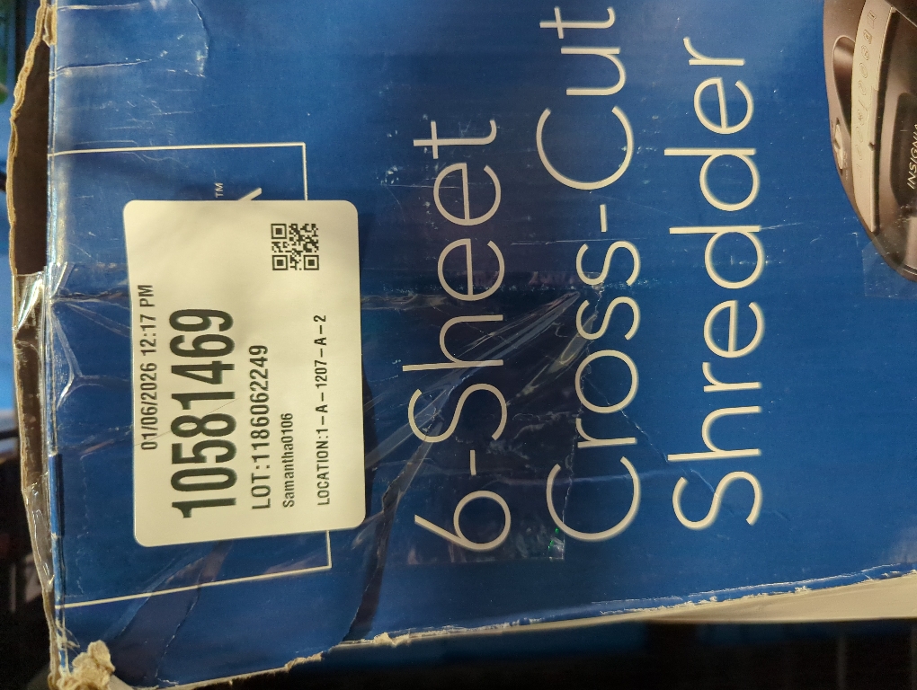 Insignia™ - 6-Sheet Crosscut Shredder - Black